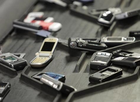 废旧通讯产品 从抽屉遗忘到全球循环的隐秘旅程